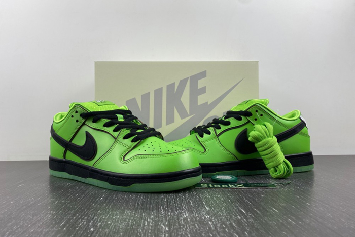 The Powerpuff Girls x Nike SB Dunk Low FZ8319- 300