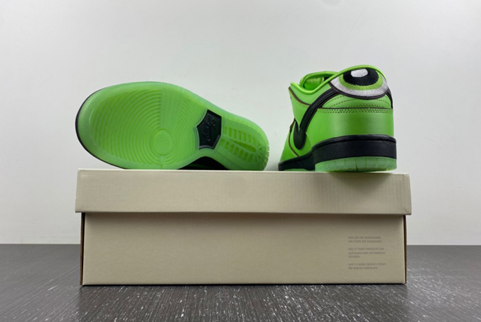 The Powerpuff Girls x Nike SB Dunk Low FZ8319- 300