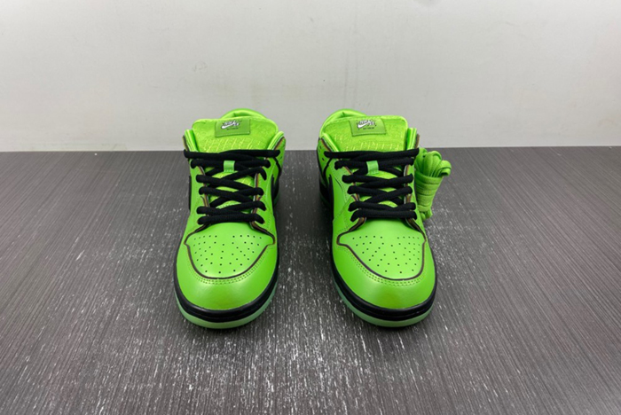 The Powerpuff Girls x Nike SB Dunk Low FZ8319- 300