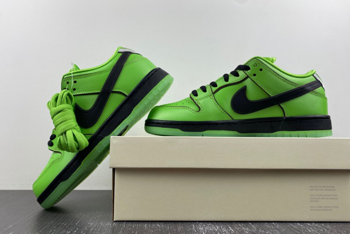 The Powerpuff Girls x Nike SB Dunk Low FZ8319- 300