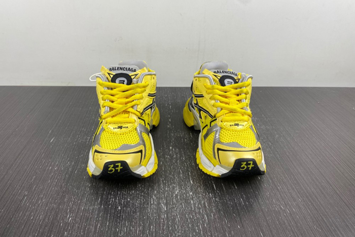 Ba*len*cia*ga/ 677402-w2rd3-0510