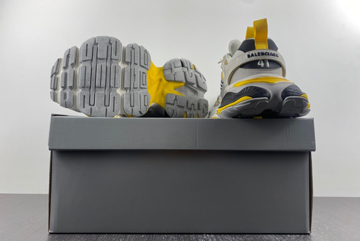 Ba*len*cia*ga cargo  784341 w2mv1 1170