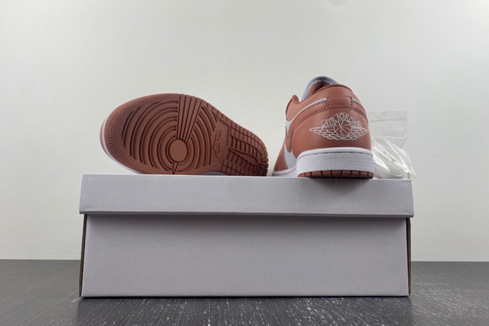 AIR JORDAN 1 LOW  DC0774-080