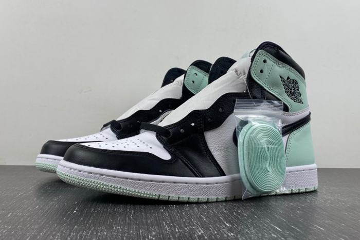 AIR JORDAN 1 RETRO HIGH OG NRG AJ1 861428-100