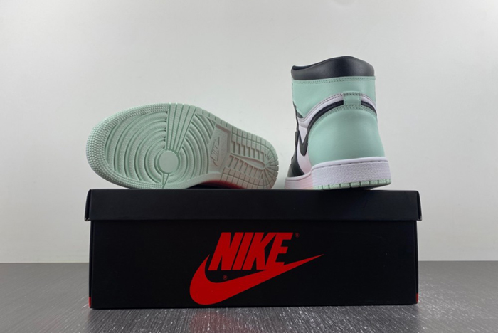 AIR JORDAN 1 RETRO HIGH OG NRG AJ1 861428-100