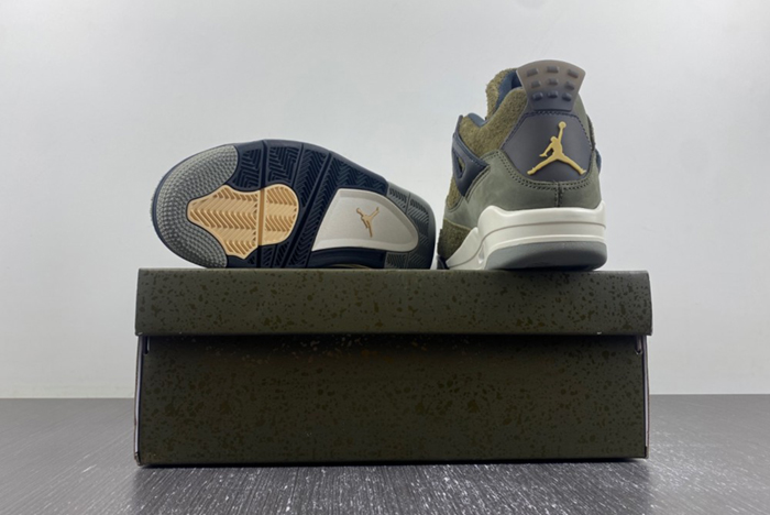 Air Jordan 4 Craft “Medium Olive” FB9927-200
