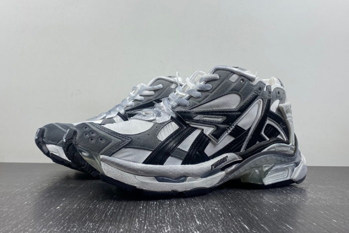 7.5 Ba*len*cia*ga/  677403-w3rb5-9012