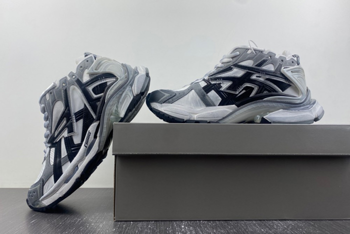 7.5 Ba*len*cia*ga/  677403-w3rb5-9012