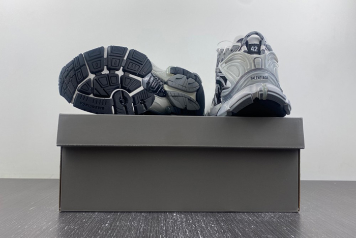 7.5 Ba*len*cia*ga/  677403-w3rb5-9012