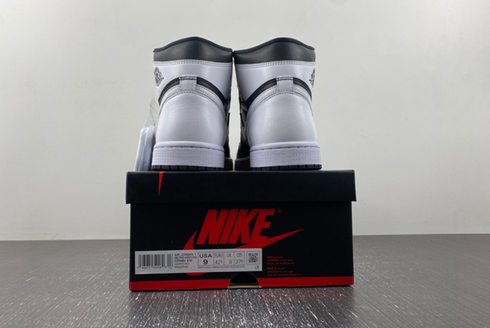 Air Jordan 1 High OG “Reverse Panda” DZ5485-010