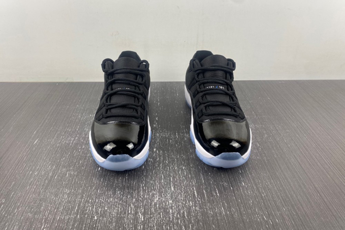 Air Jordan 11 “Space Jam FV5104-004