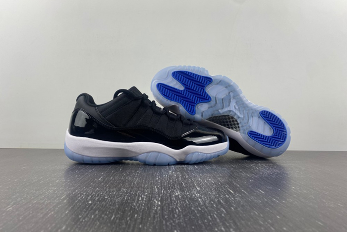Air Jordan 11 “Space Jam FV5104-004