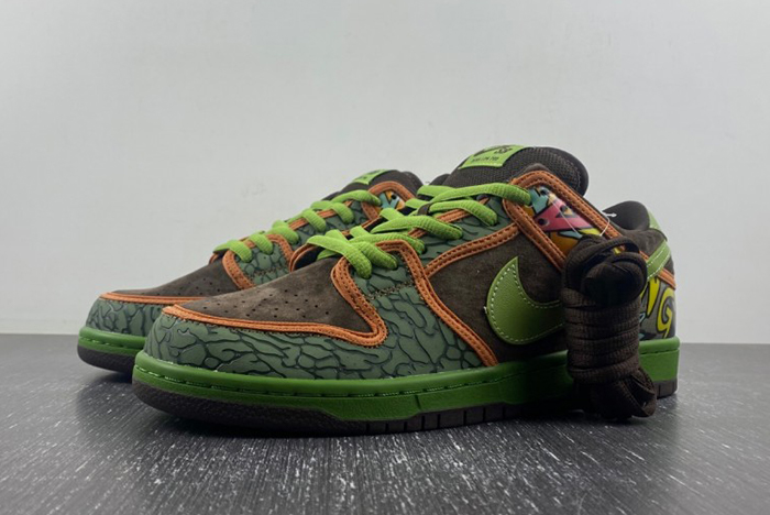 Nike SB Dunk Low “De La Soul” 789841-332