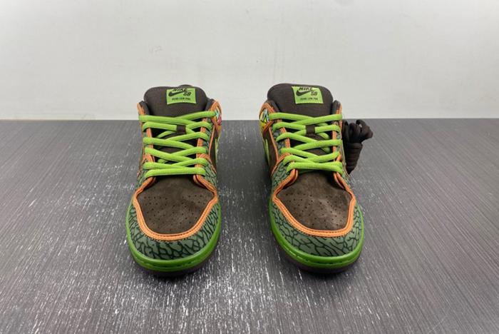 Nike SB Dunk Low “De La Soul” 789841-332