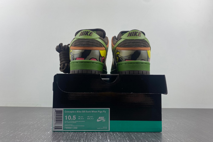 Nike SB Dunk Low “De La Soul” 789841-332