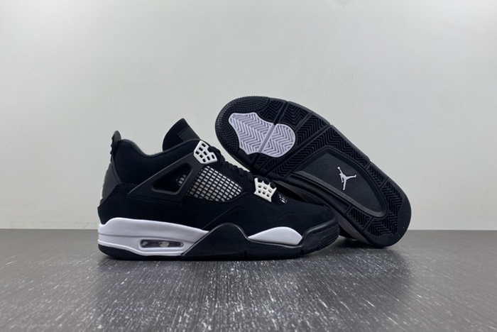 AIR JORDAN 4 RETRO 