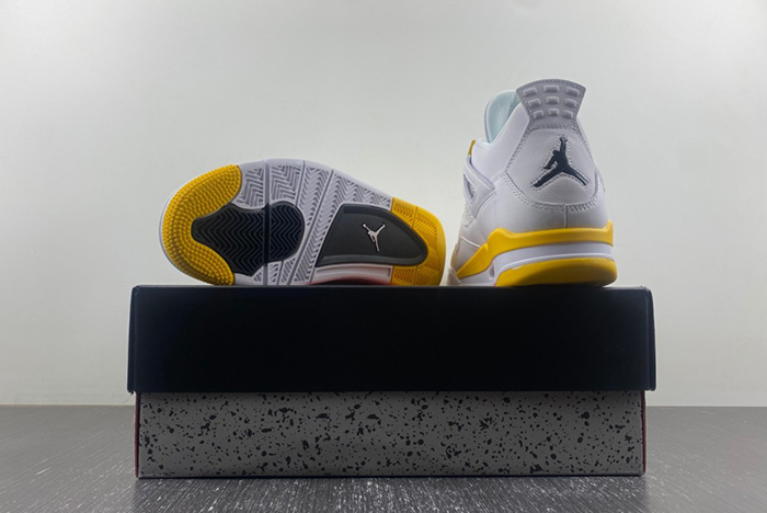 Air Jordan 4 WMNS “VividSulfur” AQ9129 -101