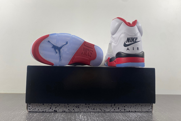 Air Jordan 5 “Fire Red” 136027-120