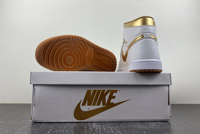 Air Jordan 1 Retro HI OG FD2596-107