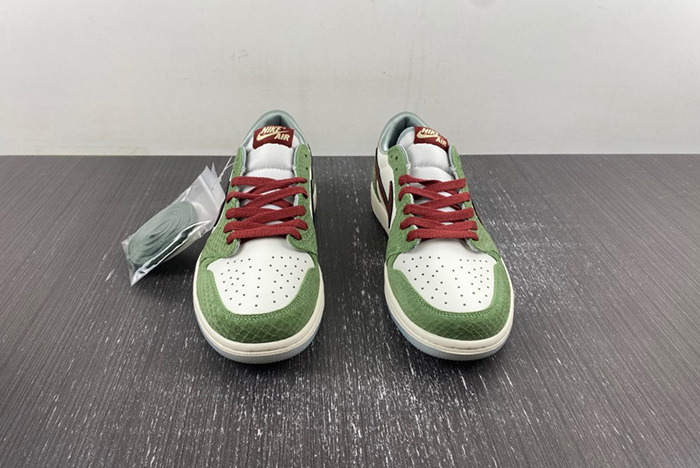 Jordan 1 Retro Low OG Year of the Dragon (2024) FN3727-100