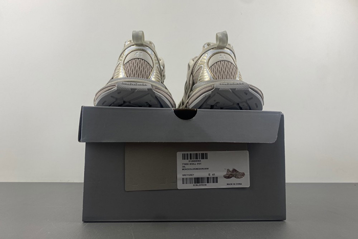 Ba*len*cia*ga phantom sneaker  778698 w3xll 9191