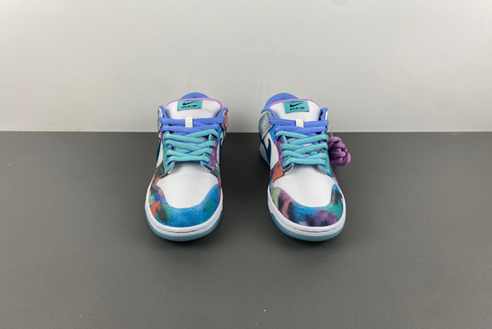 Futura Laboratories x Nike SB Dunk Low FL HF6061-400