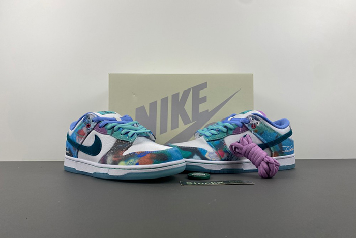 Futura Laboratories x Nike SB Dunk Low FL HF6061-400