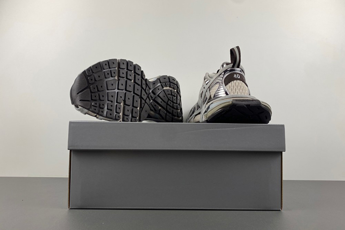 Ba*len*cia*ga phantom sneaker  778698 w3xll 2097