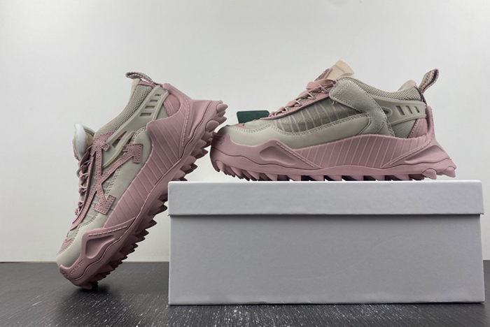 Off-White c/o Virgil Abloh PINK