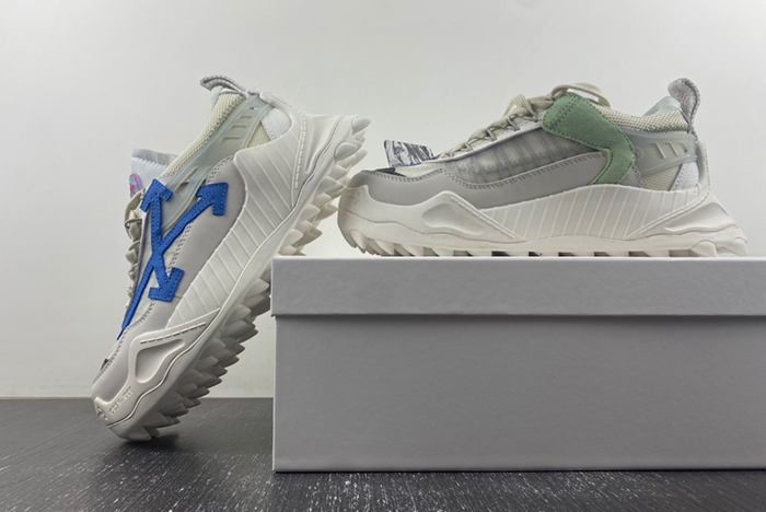 Off-White c/o Virgil Abloh 白蓝色