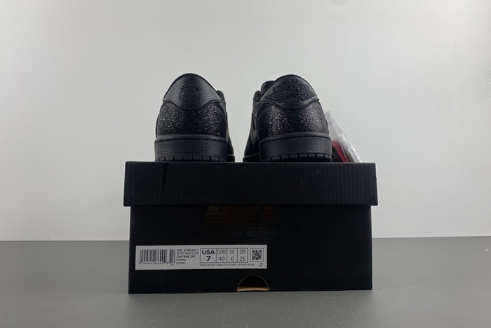 Travis Scott x Air Jordan 1 DM7866--282