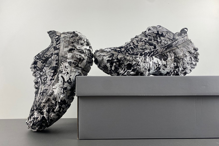 Ba*len*cia*ga 685613-w2rg19010