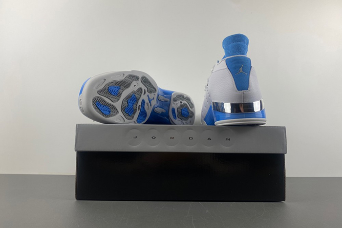 Air Jordan 17 Low “University Blue” FJ0395-101