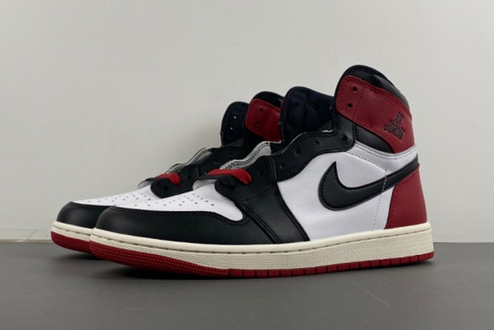 Air Jordan 1 High OG “Black Toe Reimagined” DZ5485-106