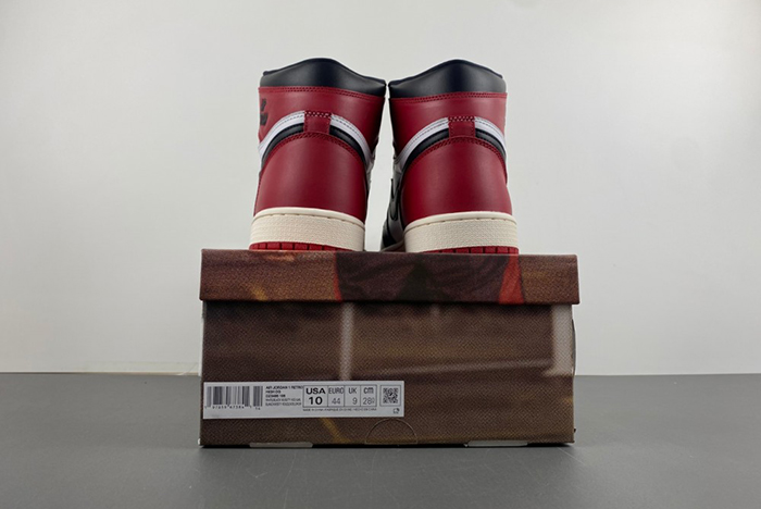 Air Jordan 1 High OG “Black Toe Reimagined” DZ5485-106