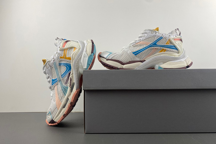 7.5Ba*len*cia*ga/ 772774-w3rny-0326