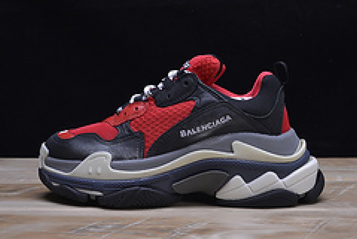Ba*len*cia*ga triple s sneakers red black